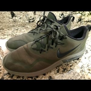 nike od green shoes